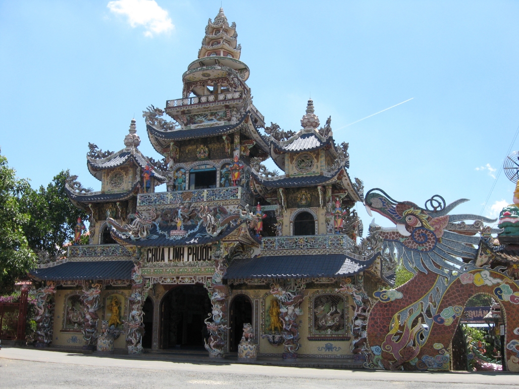 Ngôi chùa được xây dựng vào năm 1949 và hoàn thành vào năm 1951
